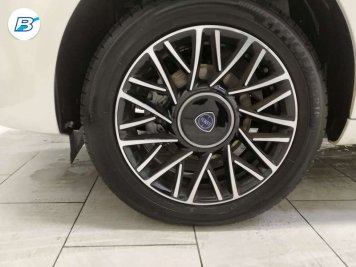 Lancia Ypsilon 1.0 firefly hybrid Gold Plus s&s 70cv 5p.ti