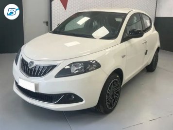 Lancia Ypsilon 1.0 firefly hybrid Gold s&s 70cv 5p.ti