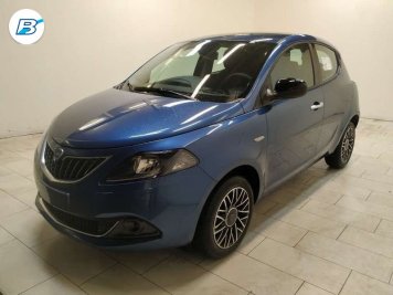 Lancia Ypsilon 1.0 firefly hybrid Platino s&s 70cv